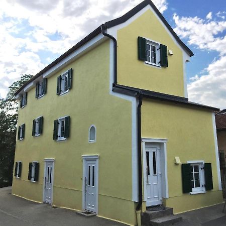 Haus Am Eck - Gaestehaus Und Appartements Altotting Ngoại thất bức ảnh